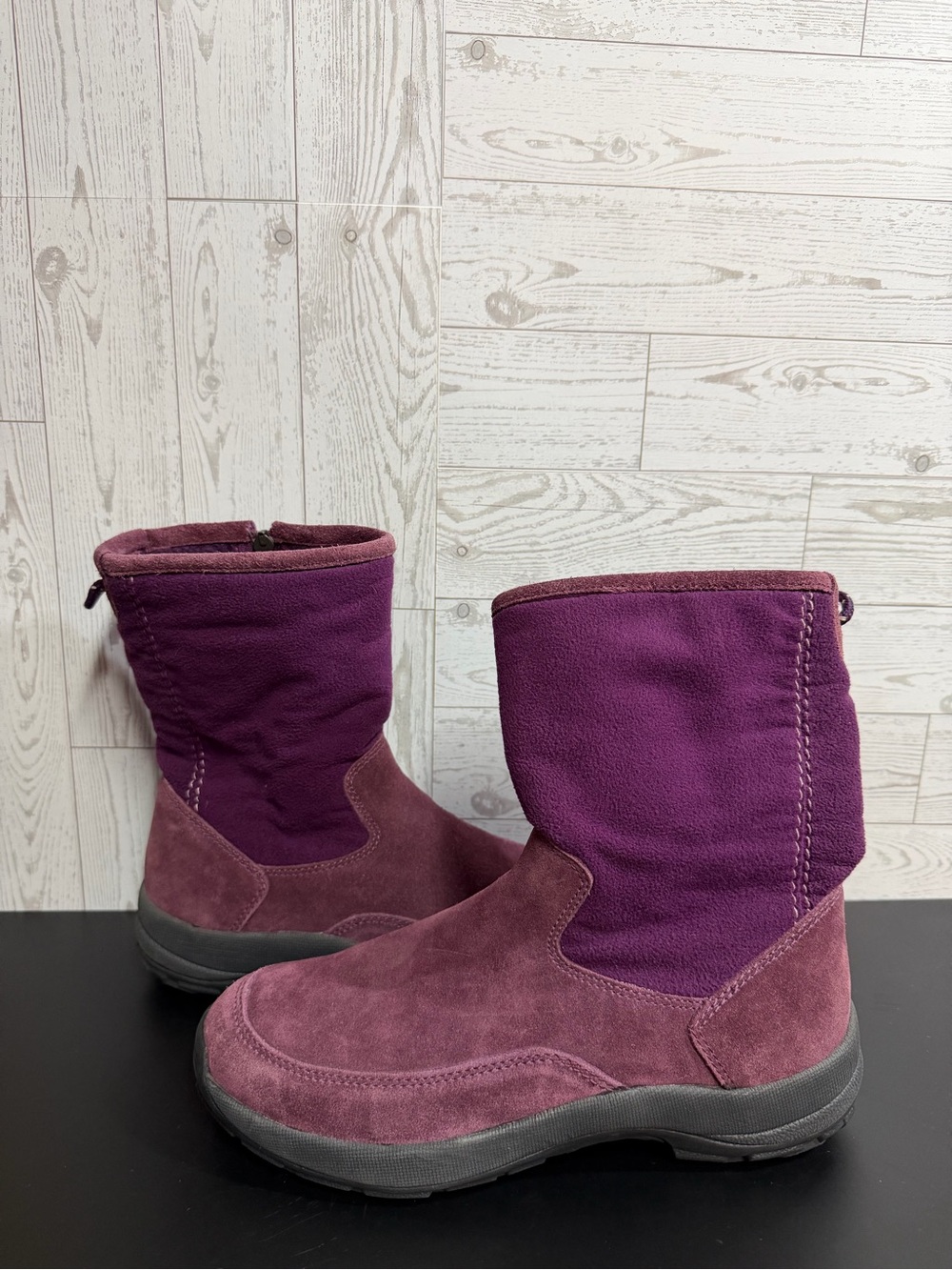 L.L.Bean Women's 8M Suede
Winter Boots Burgundy Purple
Warm Outdoor Boots - Picture 7 of 13